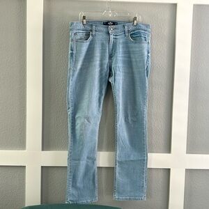 Men’s Hollister light blue jeans